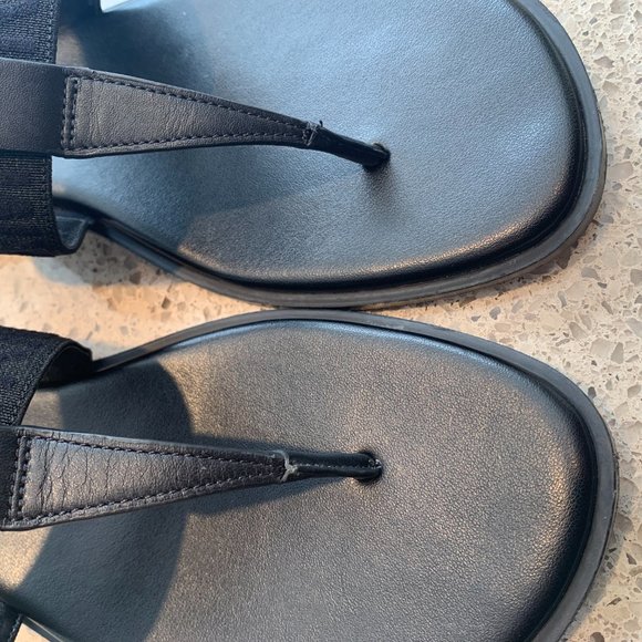 ** SOLD **    Michael Kors Flat Sandals - Picture 5 of 7